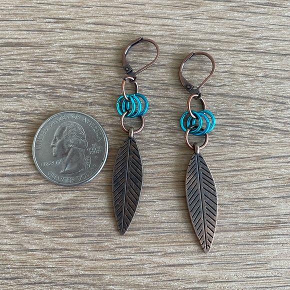 HAND CRAFTED Earrings Antiqued Copper Turquoise Metallic Rings Leaves - Picture 3 of 12